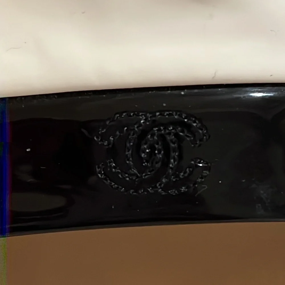 HP🎉🎉Chanel patent leather platform logo wedges - Picture 3 of 8